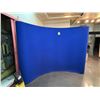 Image 1 : PRÉSENTOIR EN TISSUE 9'x89"