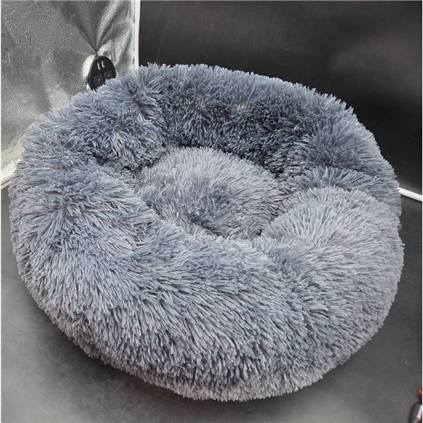 Round Gray Plush Pet Bed With Non-Slip Bottom
