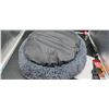 Image 2 : Round Gray Plush Pet Bed With Non-Slip Bottom