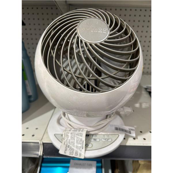 Woozoo PCF-SC15T Oscillating Fan with Remote Control by Iris USA
