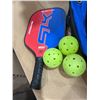 Image 3 : Selkirk SLK Prime Pickleball Paddle With 3 Balls and Carrying Shoulder Bag