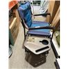 Image 3 : Timber Ridge Outdoor Folding Chair with Side Table Including Cup Holder