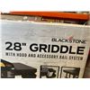 Image 4 : Blackstone 28-inch Griddle with Hood and Accessory Rail System