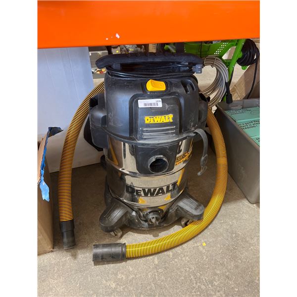 DeWalt Wet and Dry Vacuum Cleaner with StealthSonic Technology