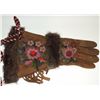 Image 14 : #46 Antique First Nations Beadwork Gloves Gauntlet