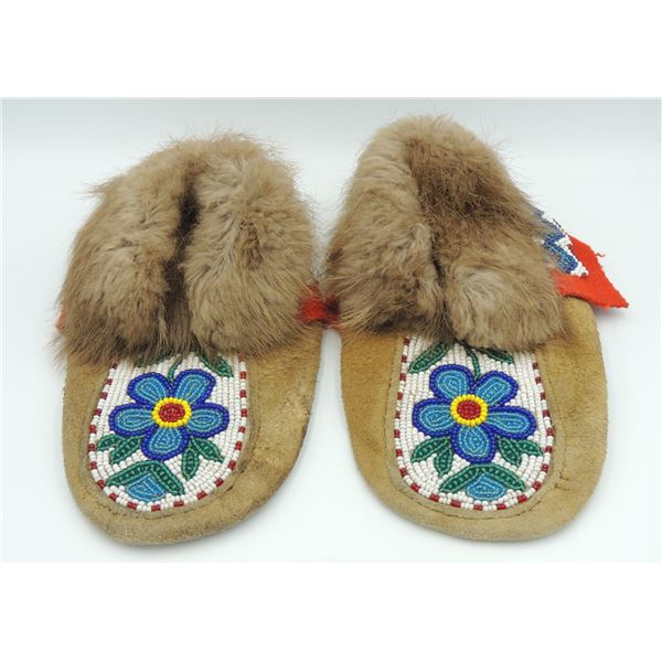 #169 Canadian Aboriginal Moccasins Small w/Beaded
