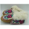 Image 4 : #171 Canadian Aboriginal Moccasins Stitched Design