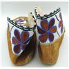 Image 9 : #172 Canadian Aboriginal Moccasins Floral 1900's