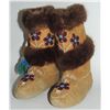 Image 5 : #183 Antique Canada Yukon First Nations Boots