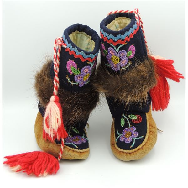 #185 First Nations Children's Boots Floral Pattern