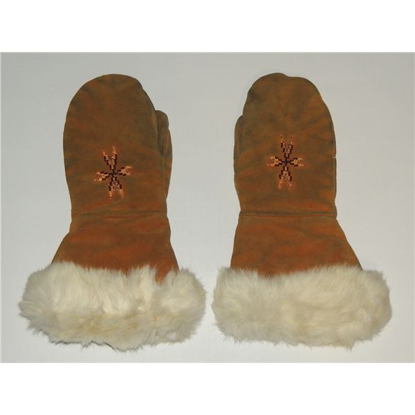 #195 Canadian First Nations Winter Gloves Beaded