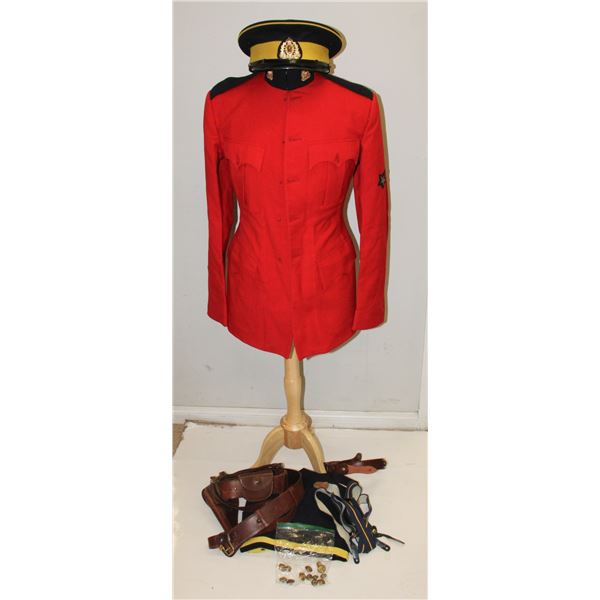 #231 WW2 RCMP RED SERGE UNIFORM + KC VISOR CAP