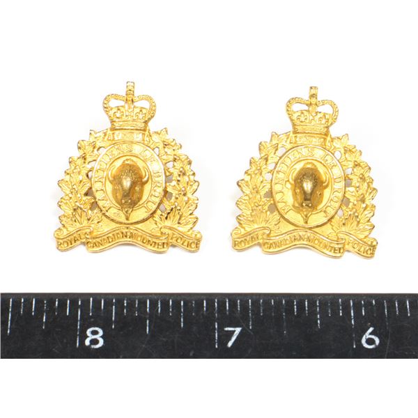 #262 GILT OFFICERS RCMP COLLAR BADGES GAUNT