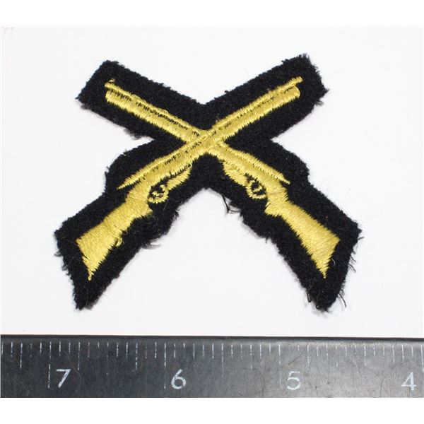 #313 RCMP CROSSED RIFLES BADGE YELLOW SILK