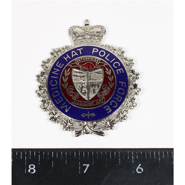 #393 MEDICINE HAT POOLICE FORCE CAP BADGE W/