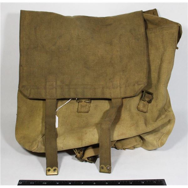 #547 WW2 CANADIAN MILITARY KHAKI BACKPACK LARGE