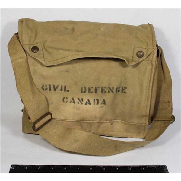 #548 WW2 CIVIL DEFENSE CANADA MARKED GASMASK BAG