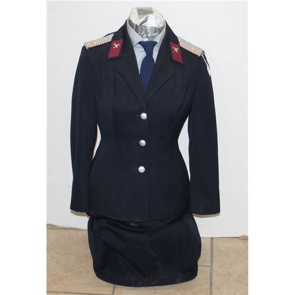 #567 EAST GERMAN DIE FEUERWEHR FIRE UNIFORM