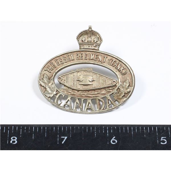 #618 WW2 ESSEX REGIMENT TANK CANADA CAP BADGE