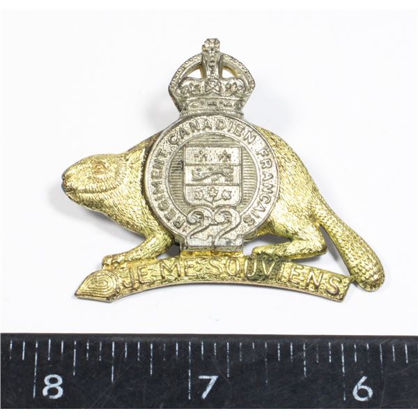 #623 WW2 ROYAL 22ND REGIMENT CAP BADGE VAN DOOS