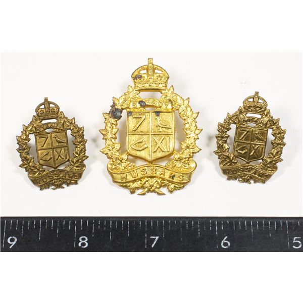 #635 WW2 7TH/11TH HUSSARS CAP BADGE W/ COLLARS