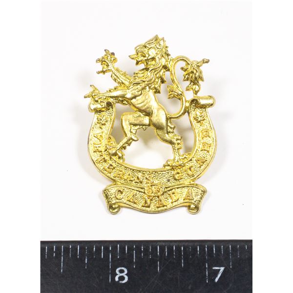 #638 WW2 VETERANS GUARD OF CANADA CAP BADGE
