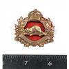 Image 1 : #654 WW2 WINNIPEG LIGHT INFANTRY CAP BADGE W/