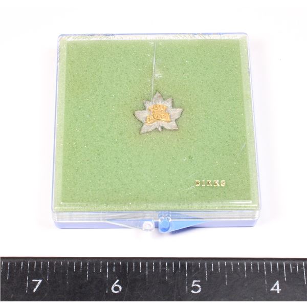 #711  BIRKS WW2 VIII RECCE DIVISIONAL /REUNION PIN