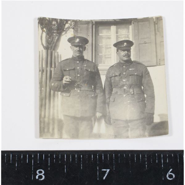 #805 WW1 BRITISH SOLDIERS PHOTOGRAPH IN UNIFORMS