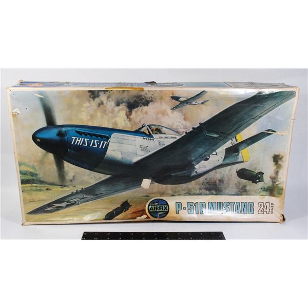 #1133 1:24 SCALE NORTH AMERICAN P-51D MUSTANG