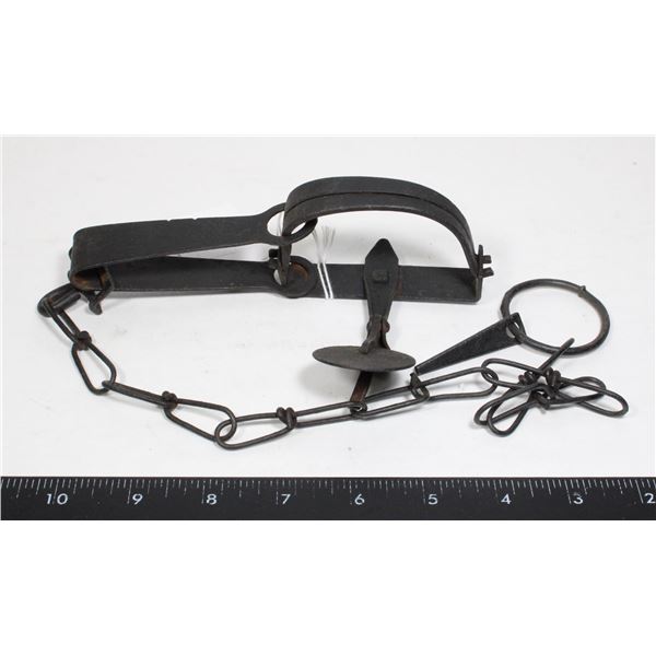 #1350 ANTIQUE ANIMAL TRAP METAL SMALL SIZE