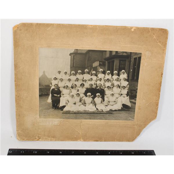 #1426 EARLY 1900'S NURSISNG PHOTOGRAPH NURSES