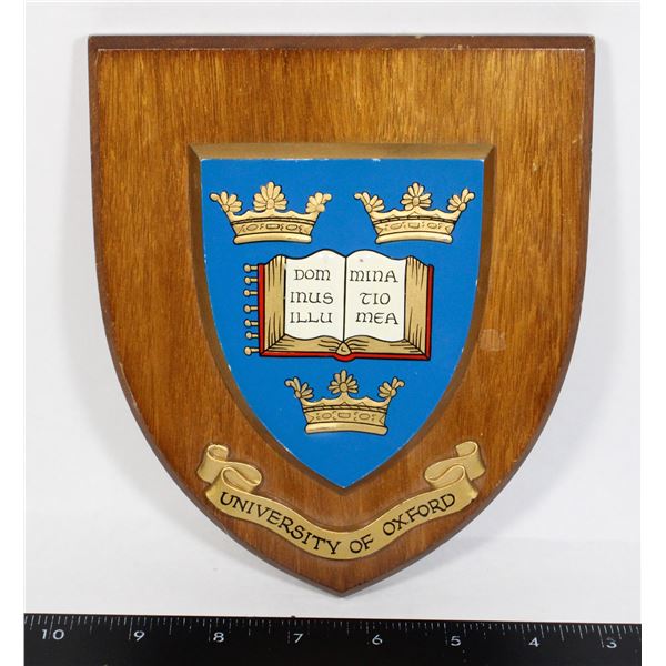 #1484 VINTAGE WOODEN PLAQUE UNIVERSITY OF OXFORD