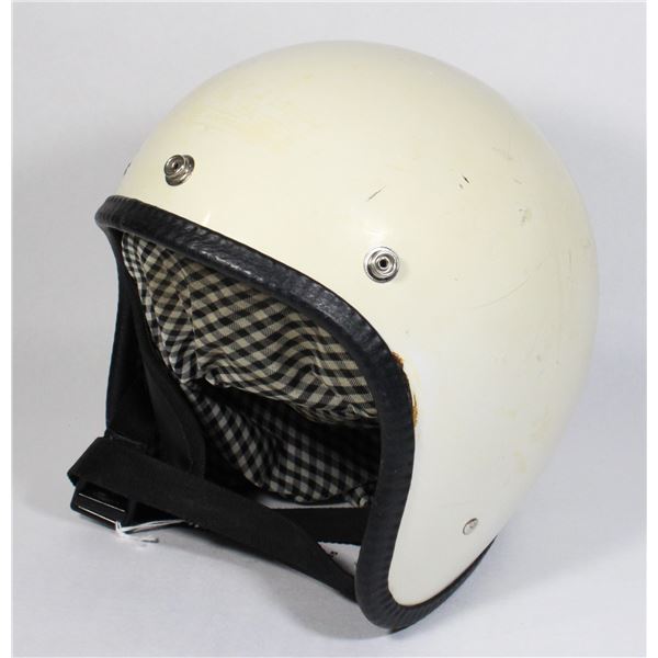 #1635 VINTAGE 1970'S WHITE MOTORCYCLE HELMET BIKE