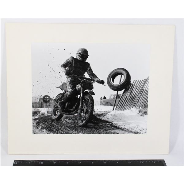 #1690 ORIGINAL 1970S DIRT BIKE RACE MUD PHOTO