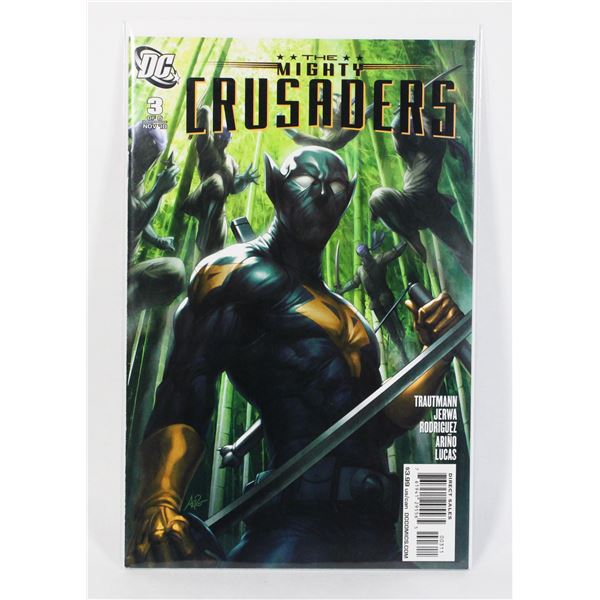 #1836 DC COMICS THE MIGHTY CRUSADERS #3 NOV 2010