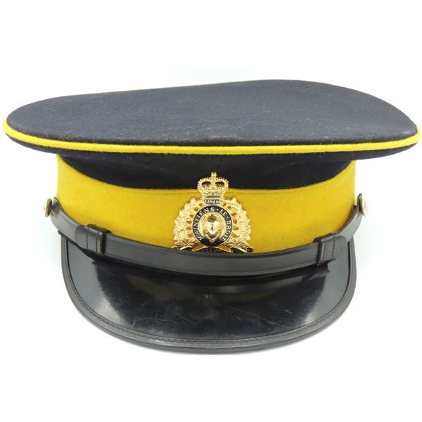 #243A RCMP 1961 VISOR CAP WITH CAP BADGE QEII