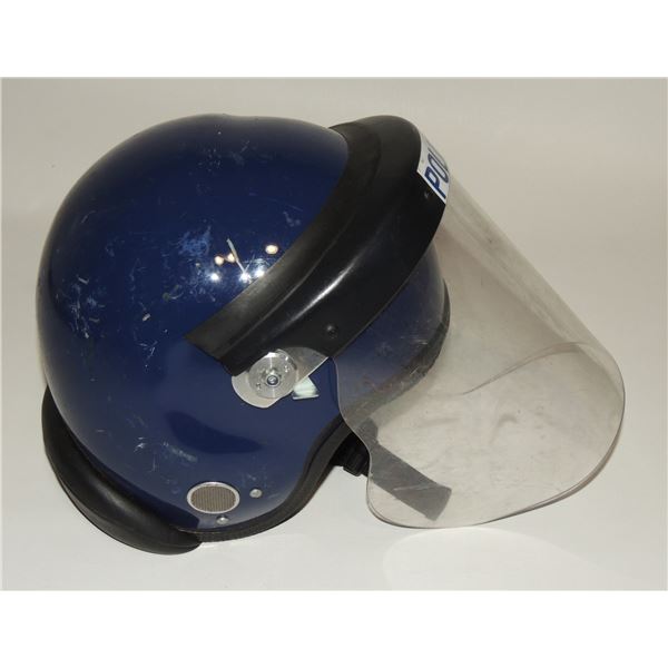 #566C UNITED KINGDOM POLICE RIOT HELMET W/ VISOR