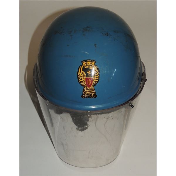 #566D ITALIAN POLICE RIOT HELMET W/ SHIELD VISOR