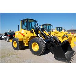 NEW HOLLAND LW130 S/N 555199 (01 YR) Quick coupler, Forks, GP bucket, ECAB w/AC, 20.5R-25 tires, 115