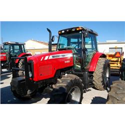 MASSEY FERGUSON 5465 4 X 4 S/N P068035 (05 YR) 125 HP, 3 PTH, PTO, shuttleshift, triple hyd remotes,