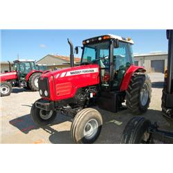 MASSEY FERGUSON 5465 S/N PO98013 (05 YR) 125 HP, 3 PTH, PTO, shuttleshift, triple hyd remotes, ECAB