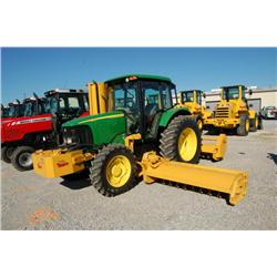 JOHN DEERE 6415 4 X 4 S/N 438225 (05 YR) 3 PTH, PTO, shuttleshift, hyd remotes, Tiger side rear flai