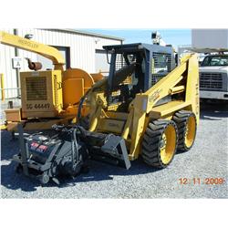 GEHL 6625 DX SKID STEER LOADER S/N 8996 (96 YR ) 4cyl diesel, planer head, gp bucket, canopy