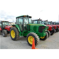JOHN DEERE 6715 4x4 Farm Tractor