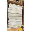 Image 2 : BOX OF 10"X80 TOOTH SAW BLADES APPROX 46