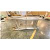 Image 2 : COLLAPSIBLE EXTENSION LADDER 12-FEET TOTAL