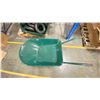 Image 2 : 1-NEW GREEN METAL WHEELBARROW, UNASSEMBLED