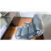 Image 1 : BLACK SERTA MANAGERS CHAIR.
