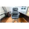 Image 2 : BLACK SERTA MANAGERS CHAIR.